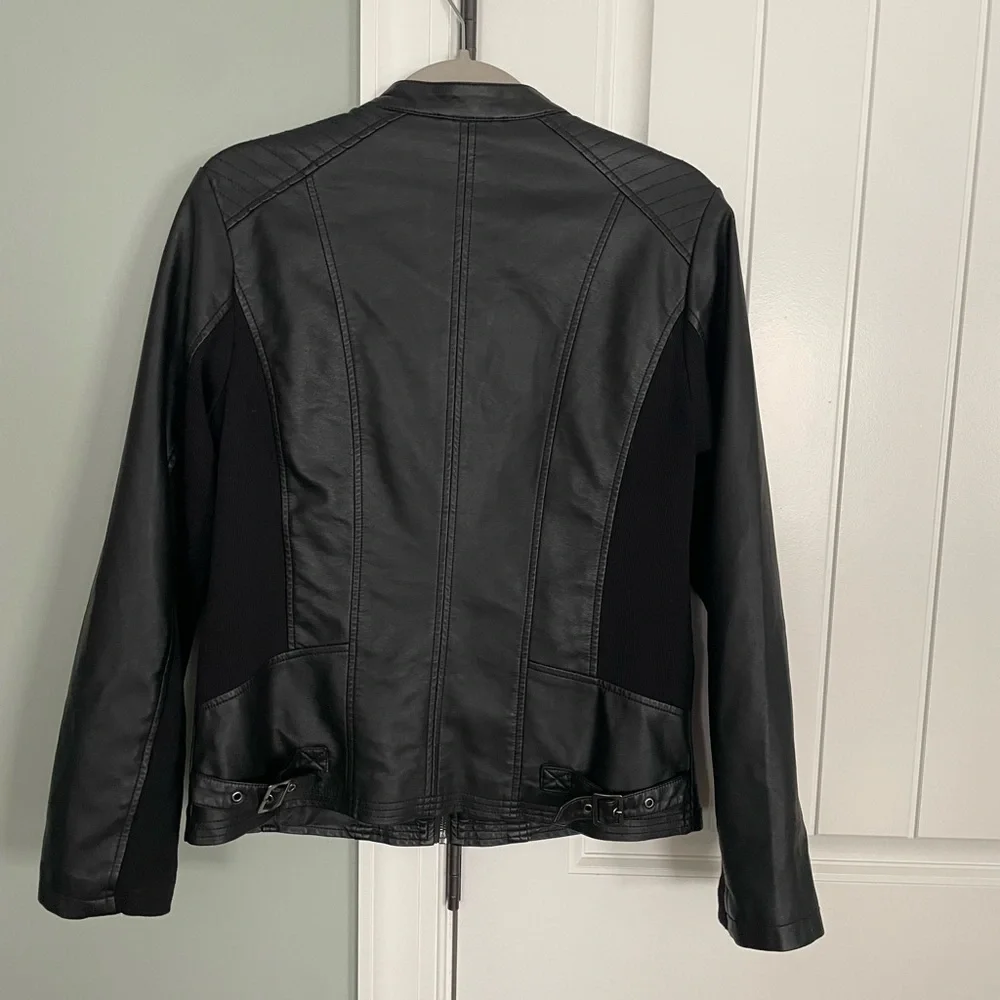 Sebby Women's Black Leather Jacket - Picture 2 of 4